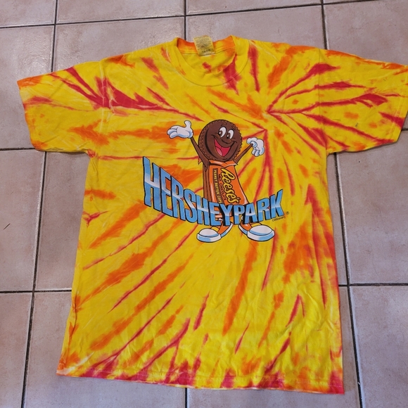 Hersey Park, Reeses tye die t shirt size large - Picture 1 of 2
